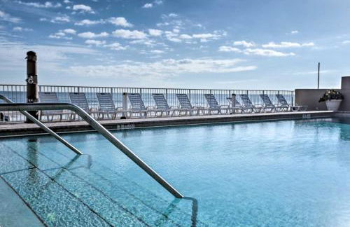 Oceanfront Daytona Beach Club Studio with Balcony! - Foto 23