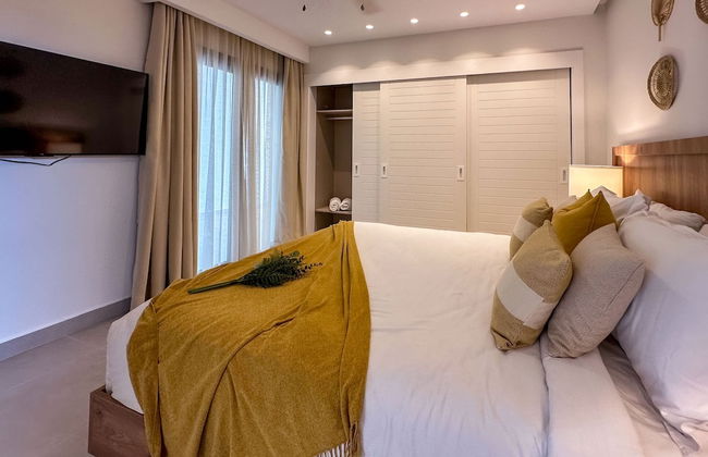 4 Bedroom Beach Penthouse w Private Rooftop - Foto 38