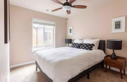 Family friendly 3 story townhouse with workspace - Foto 22