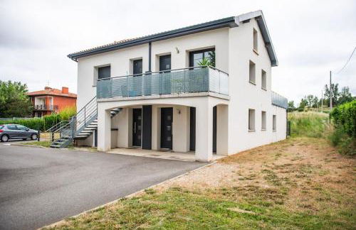 T2 clinique croix du sud climatisé parking lit bultex - Photo 2