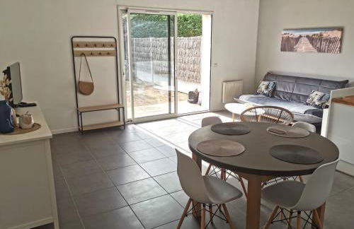 La Petite Dune 800m de la Plage - Photo 3