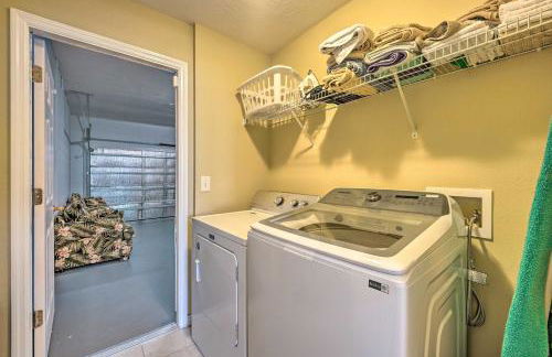 Spacious Family Home with Spa in Davenport! - Photo 35