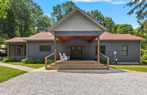 The Dakota by Juniper Holiday + Home - Photo 31