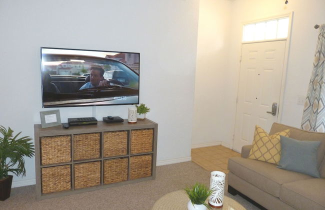 Near Theme Parks! Gorgeous 3 BR Town Home, Splash Park, Pool, Lake, And More! - Foto 18