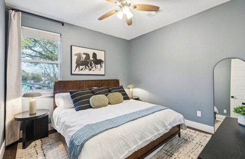 The Longhorn Luxe with Game Room and Fire pit and Karaoke - Foto 33