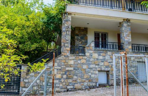 Σπίτι στο Τείχιο με θέα Βαρδούσια και Γκιώνα - Foto 28