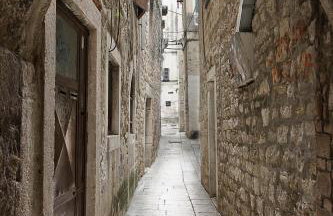 Diokletian's Golden Nest - Photo 21