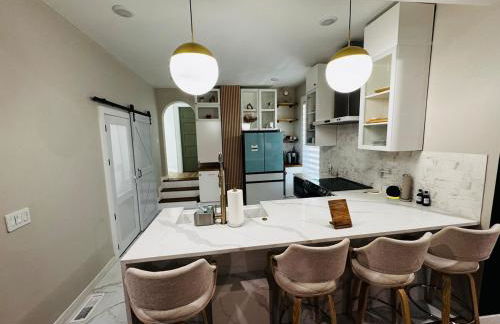 Downtown Cincinnati Boutique at Newport 3BR with 100in Cinema TV - Foto 6