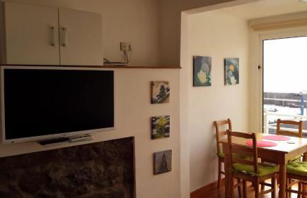 Harbour House - Photo 16