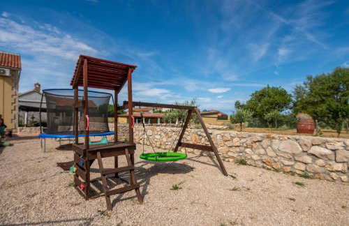 Božini dvori- Villa with Pool, Sauna , Jacuzzi and multifunkcional sport Court - Foto 65