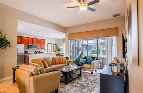 Luxury Disney Villa 5BR With Private Pool and Spa (4 Miles from Disney) - Foto 10