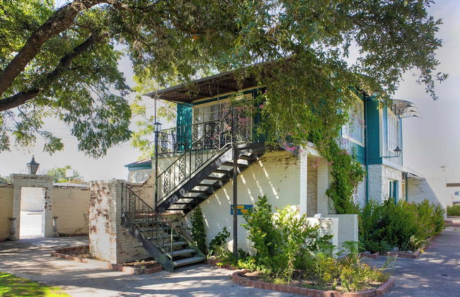 Mariposa Buckeye Retreat for 2 - Foto 21