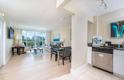 Amazing Intracoastal Views - Walk to the Beach! - Foto 12