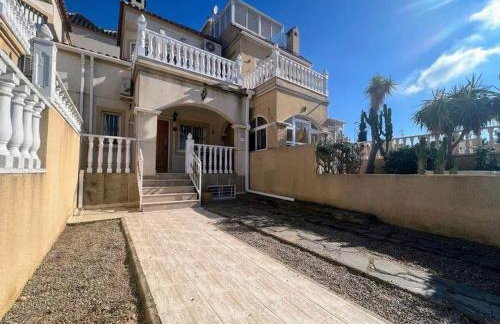 Traditional 3 bedroom villa with Com pool ALM26 - Foto 35