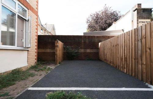 2 bedroom, Parking, Hounslow St - Foto 25