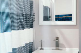 Charm City Luxury 4 Bedroom Brick Home - Foto 34