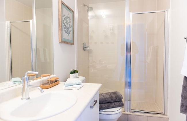 QuickStay Two-Bedroom Condo - Photo 57