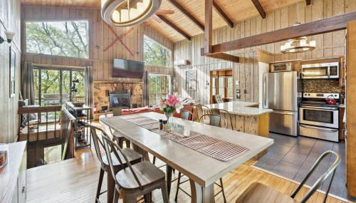 Charming Porter House in the heart of the Poconos chalet - Foto 3