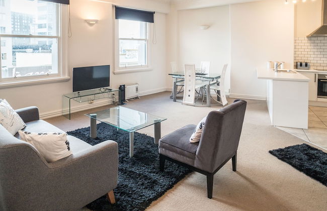 U Suites on Manners - Photo 49