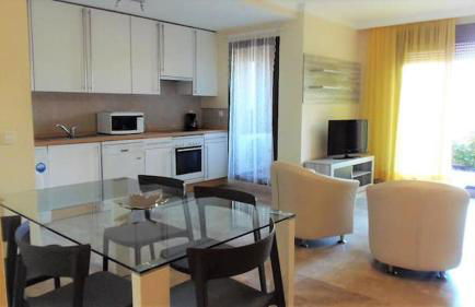 Apartamento espacioso muy tranquilo con piscinas y jardines cercano a la playa - Photo 15