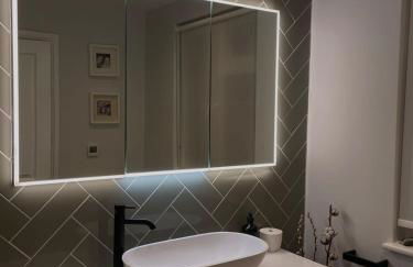 Charming Family Home near Richmond Park - Foto 10