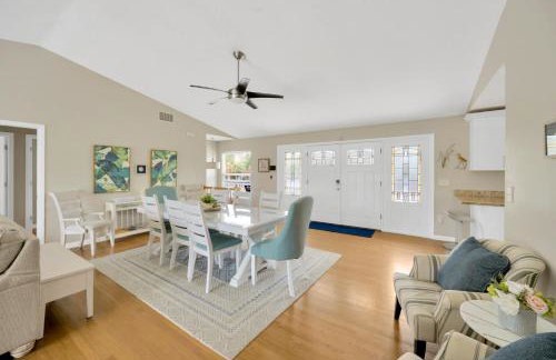 Home ON Key with pool, hot tub, putting green, arcade games, bike & mins to beach! - Foto 47