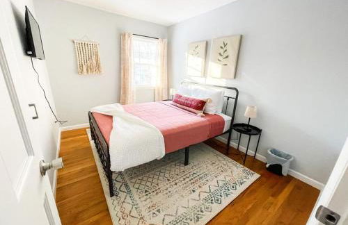 Sparkling Saratoga 3BR home near Track and SPAC Dogs - Foto 4