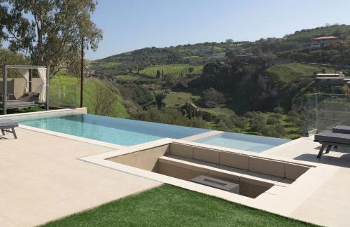 Venerato Villas Ampela & Apolonia, with Pool, Spa Whirlpool & Heritage, By ThinkVilla - Foto 31