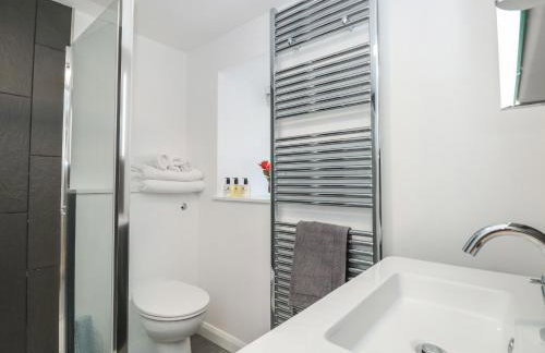 Shipwrights - Photo 21