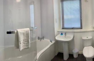 Aberdeen Serviced Apartments - Bloomfield - Photo 8