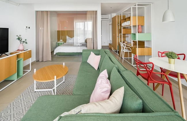 RIVA Mamaia Aparthotel - Photo 4