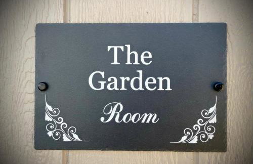 The Garden Room - A cosy country stay in Cornwall - Photo 2