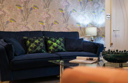 The Neon Rose - Foto 7