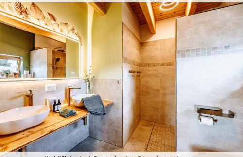 Schäfers - Ihr Wohlfühlort - Hochwertige Ausstattung, Naturgrundstück mit Bachlauf, Terrassen, WLAN, Parken - an 2 Seen bei Leipzig - Foto 37