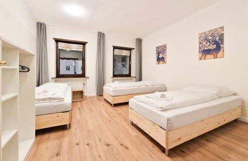 Tolstov House - 6 Room House with Terrace and Parking - 30 Min Messe DUS - Foto 11