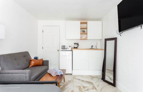 Hillside Home with Outdoor Oasis and Pool - Foto 5