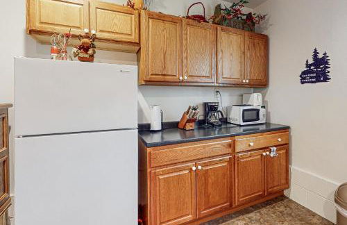 Ellisport Bay House (Main Home & Studio) - Foto 24