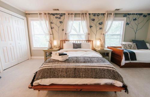 Cozy Cottage - Walk to Campus, Stadium, Downtown - Foto 9