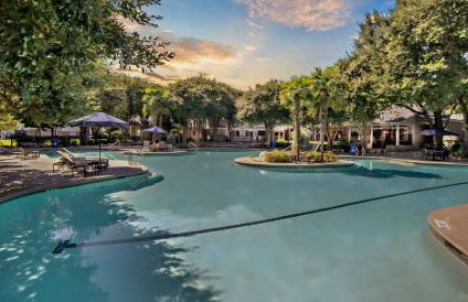 Courts & Pool - Sleeps 12 - Family Oasis - Photo 4