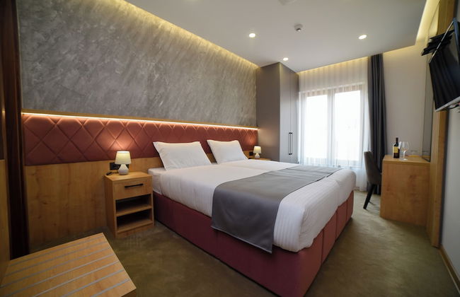 Lakeside Residence - Photo 20