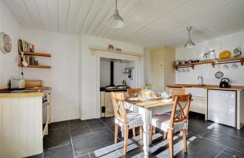 3 Bed in Lostwithiel oc-cwhite - Photo 8