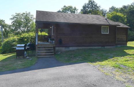 Whispering Hills -- Pet Friendly - Hot Tub - Grill - Wifi - Fire Pit - Covered Porch - Screen Porch - Fireplace - View - Billiard Table - Game room - Foto 3