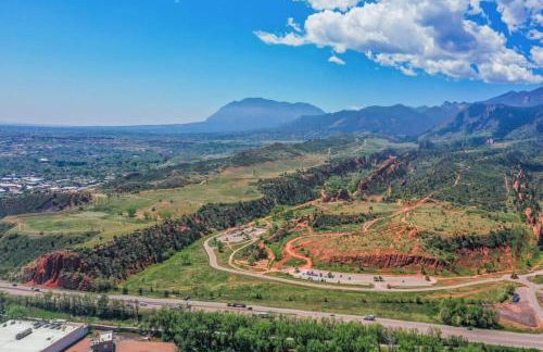 Flagstone Hall! Family Home w Scenic Views - Foto 38