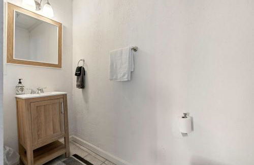 Bunkhouse -Unit A- Fire Pit-Grill-Groups-Patio-Games - Photo 11