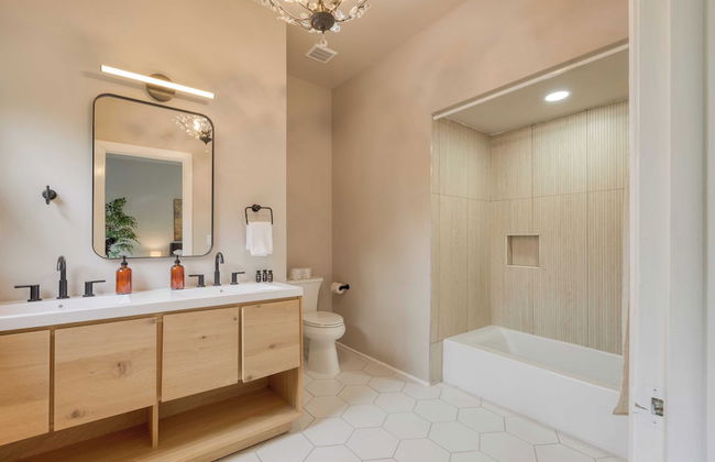 Game Farm Villa by Avantstay 10bdr, Private Pond, Spa, Pool Family-friendly - Foto 38