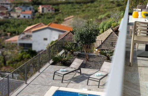 Villa La Perla by LovelyStay - Photo 48