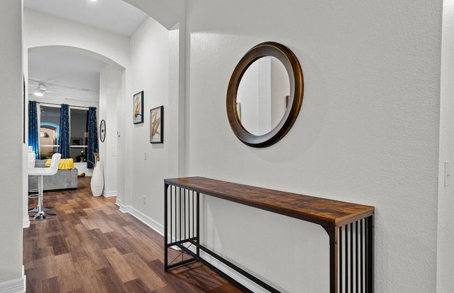 Stylish One Level Home Ping Pong Foosball Yard - Foto 21