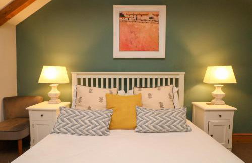 Swallows Nest - Photo 20