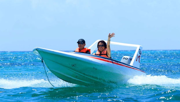 Punta Maroma Speed Boat Tour - Foto 4