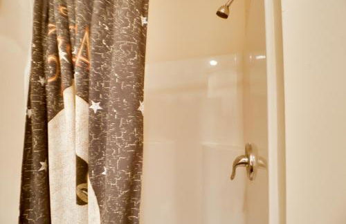 Virginia Mountain Cabin with Decks and Fireplaces - Foto 19